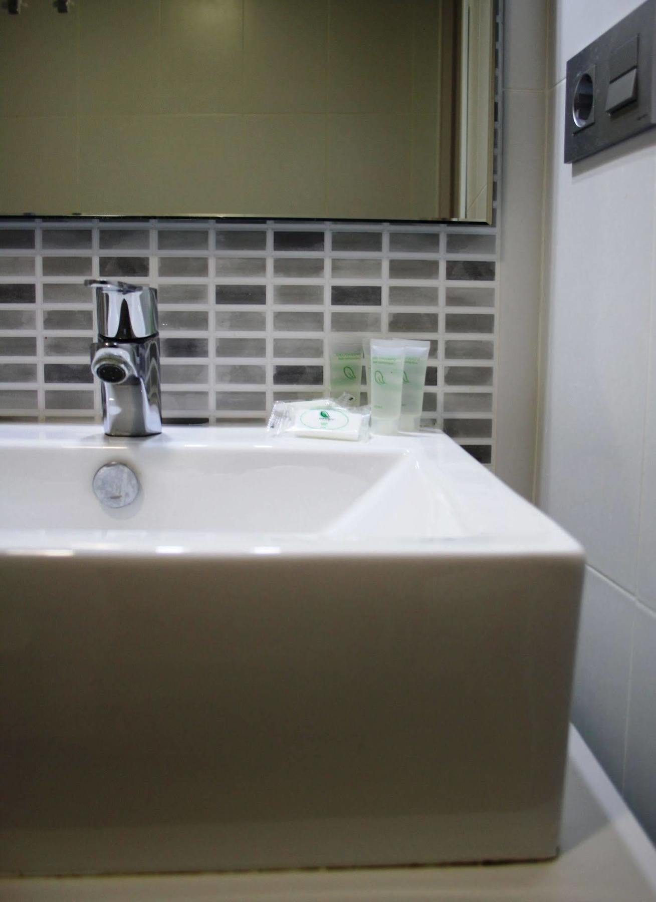 Apartamentos Globus By Be Alicante Ngoại thất bức ảnh